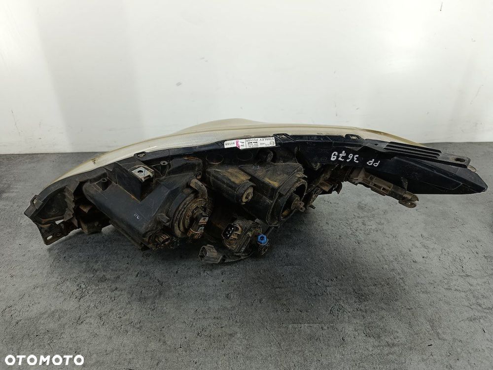 LAMPA PRZÓD PRAWA MAZDA 5 I P5115R  P4998R  C235-51030 - 4