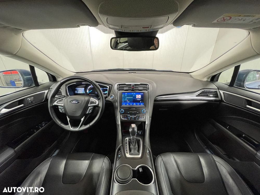 Ford Mondeo 2.0 HEV Titanium - 8