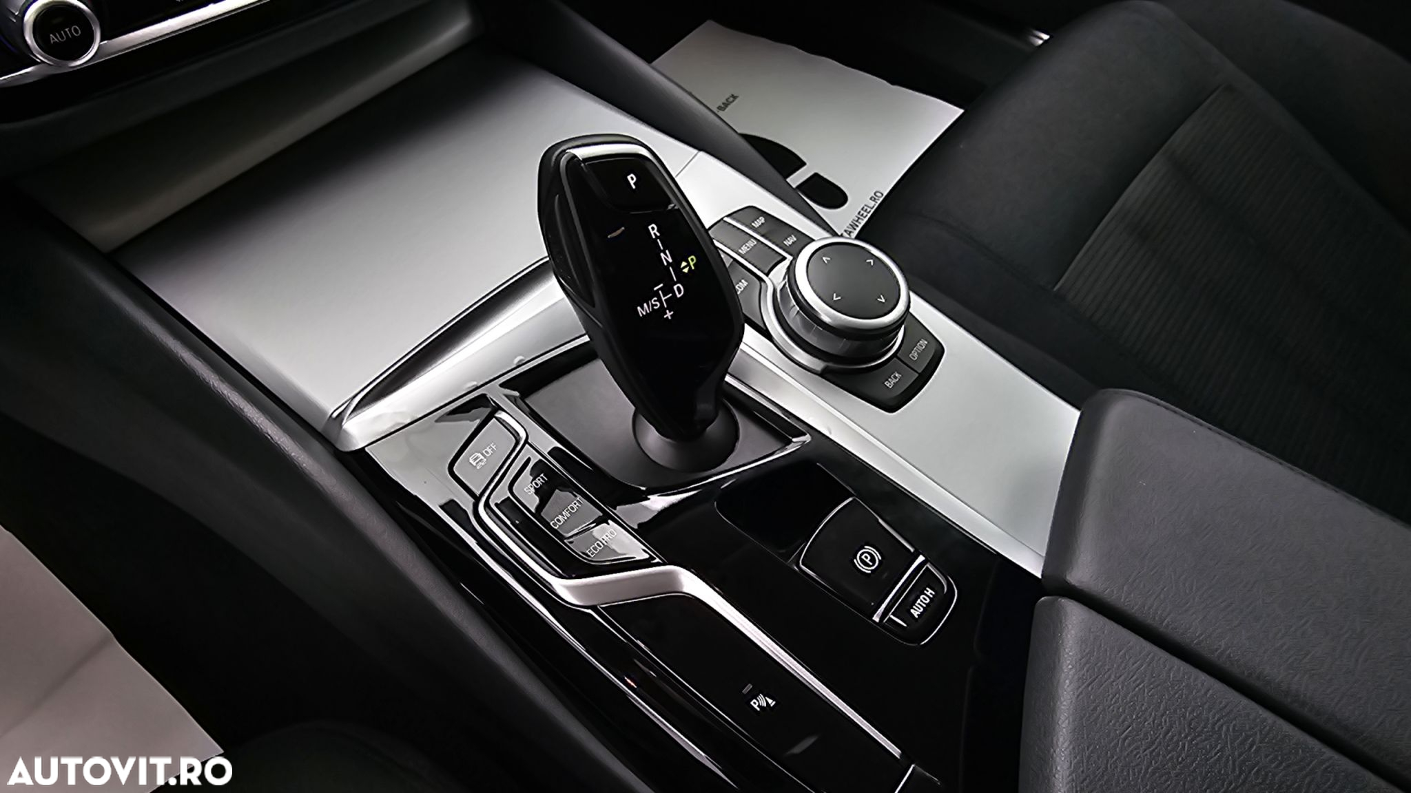 BMW Seria 5 520i AT MHEV - 17
