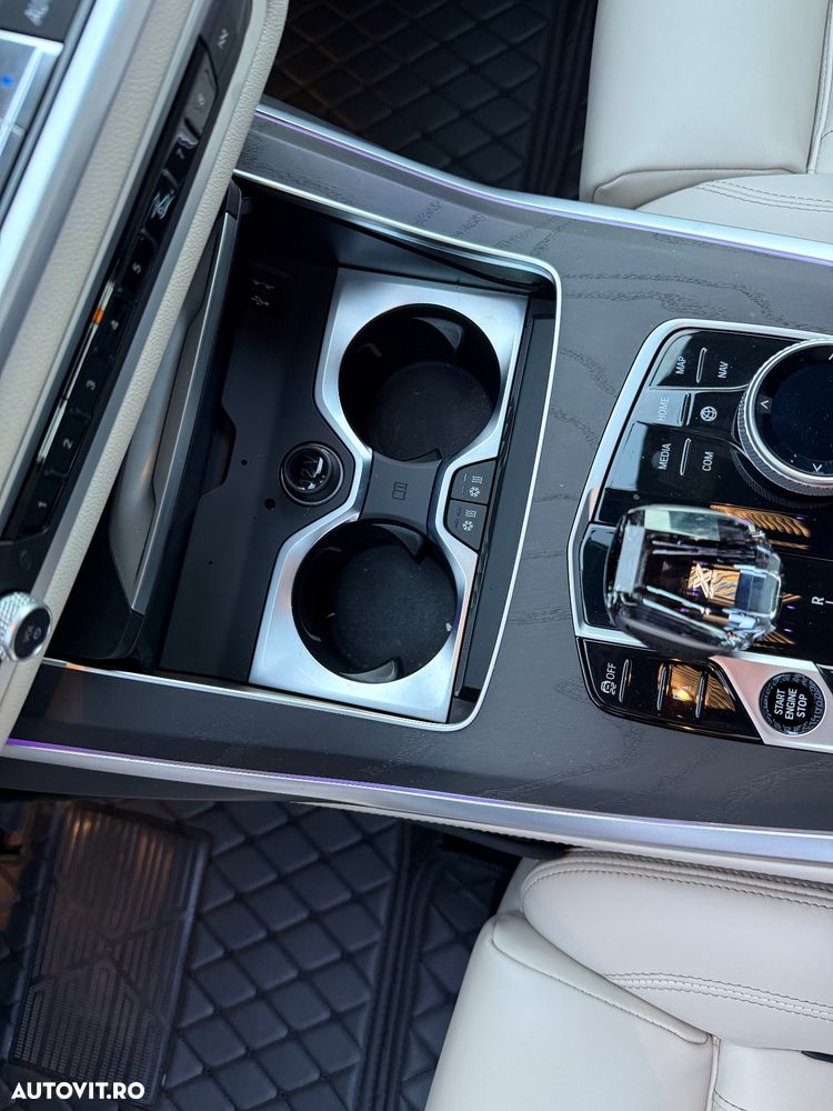 BMW X7 xDrive40i MHEV - 13