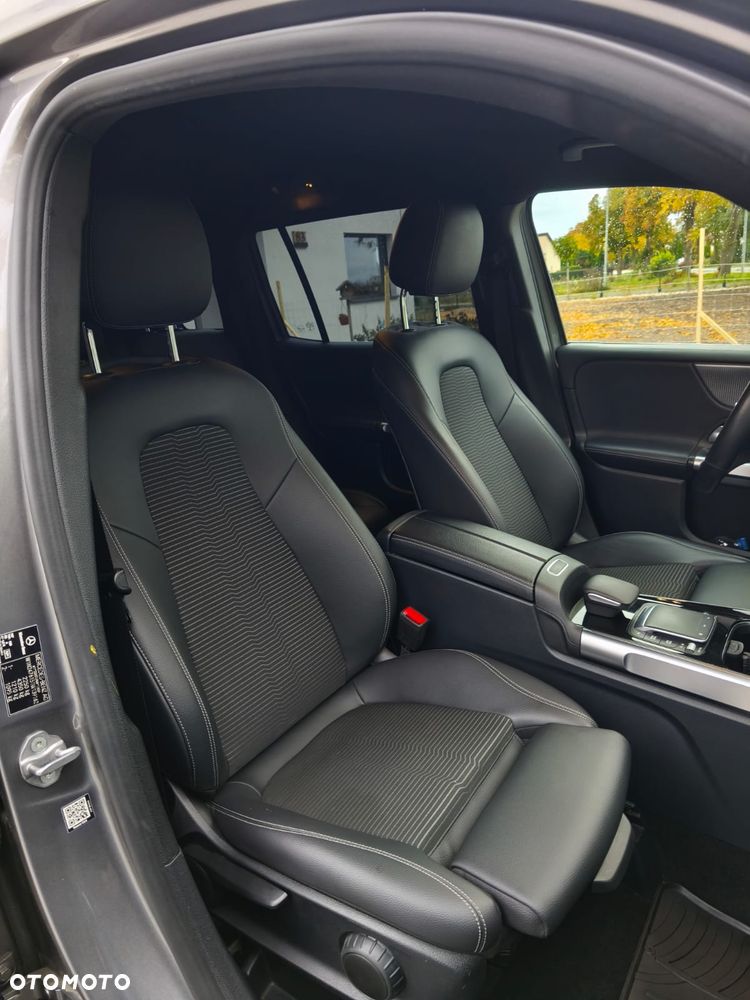Mercedes-Benz GLB 220 d 4-Matic Progressive 8G-DCT - 26