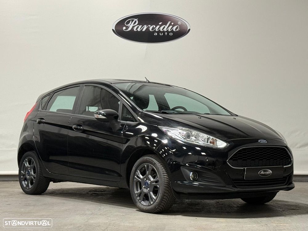 Ford Fiesta 1.0 Celebration - 12