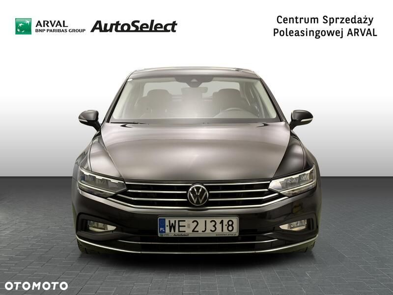 Volkswagen Passat - 9