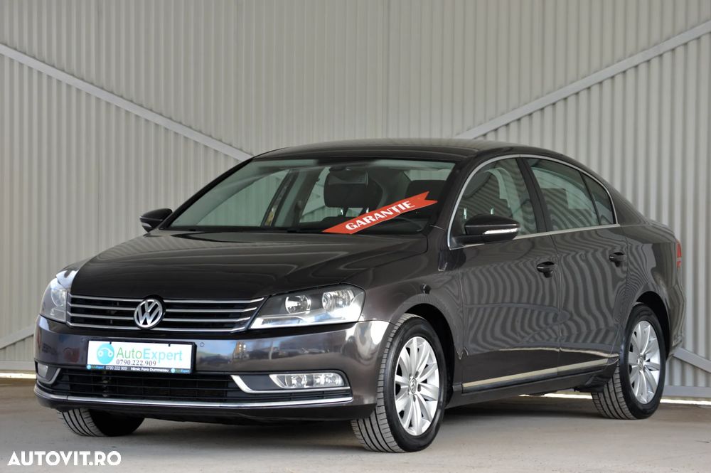 Volkswagen Passat 2.0 Blue TDI SCR Comfortline - 12