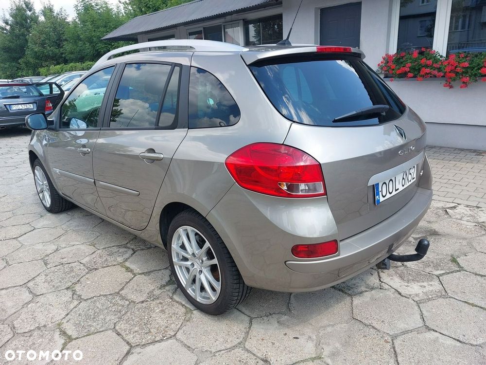 Renault Clio - 6