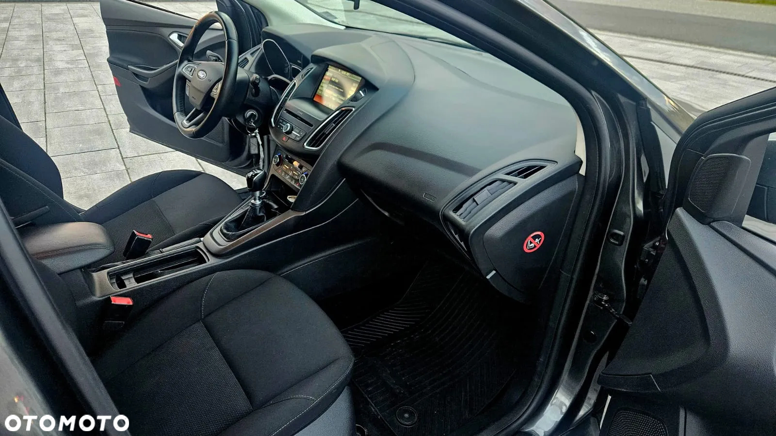 Ford Focus - 12