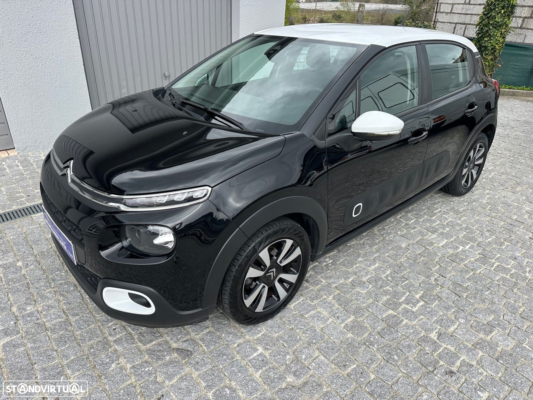 Citroën C3 1.2 PureTech Shine - 4