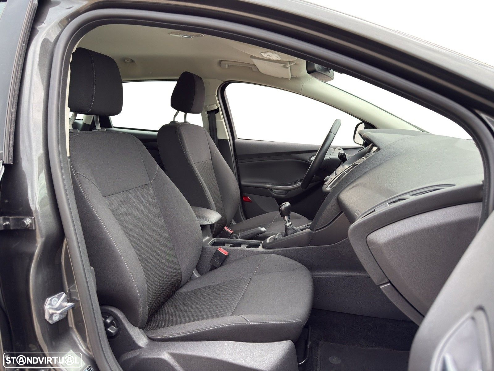Ford Focus SW 1.0 EcoBoost S&S COOL&CONNECT - 14