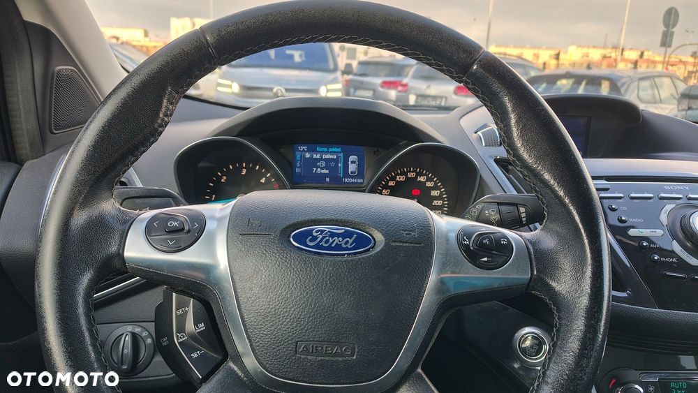 Ford Kuga - 16