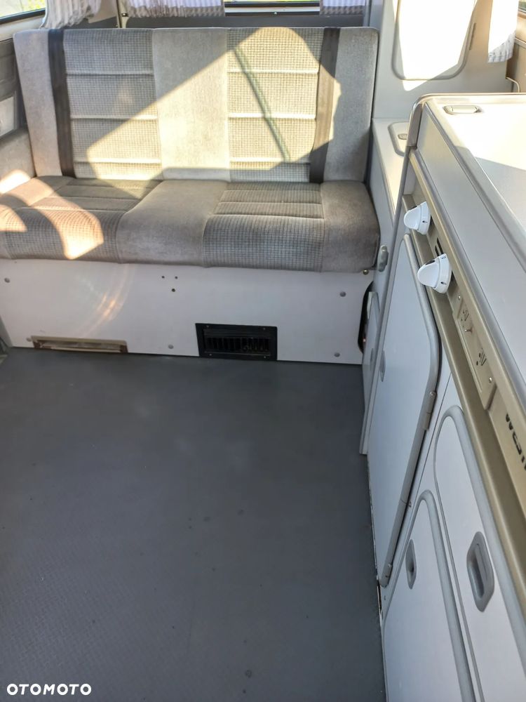 Volkswagen Transporter - 9