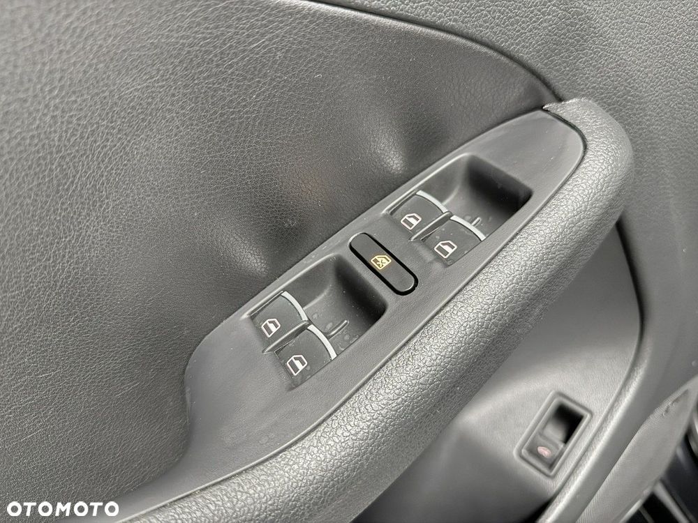 Volkswagen Jetta - 30