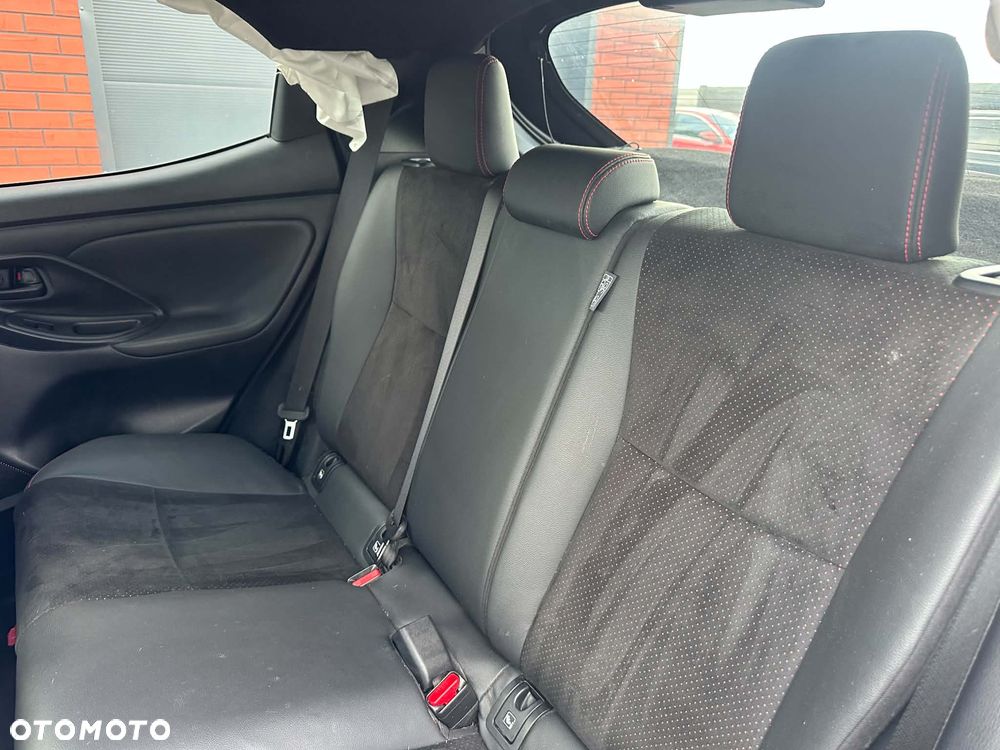 Toyota Yaris Hybrid 1.5 GR Sport - 12