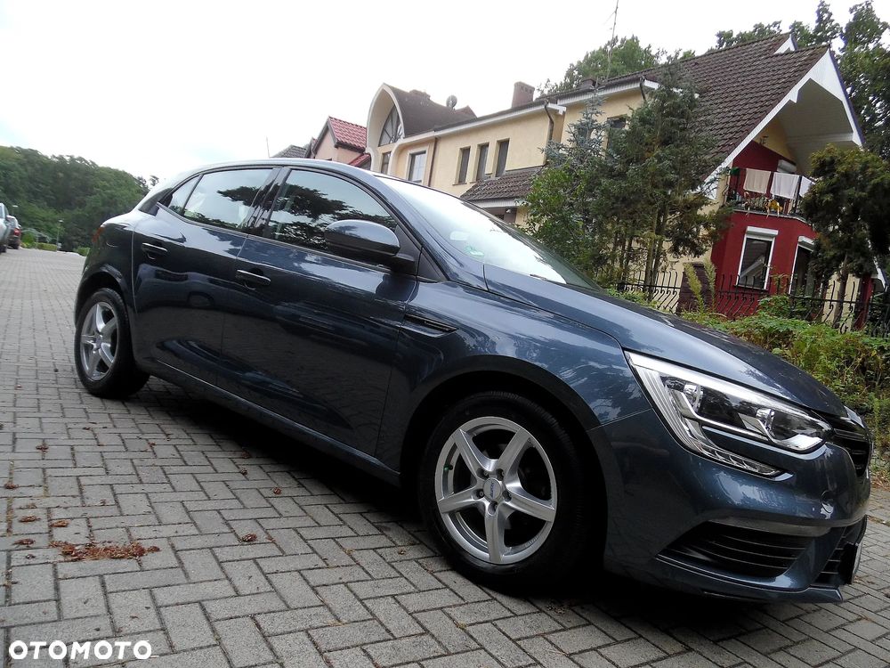 Renault Megane ENERGY TCe 100 PLAY - 15