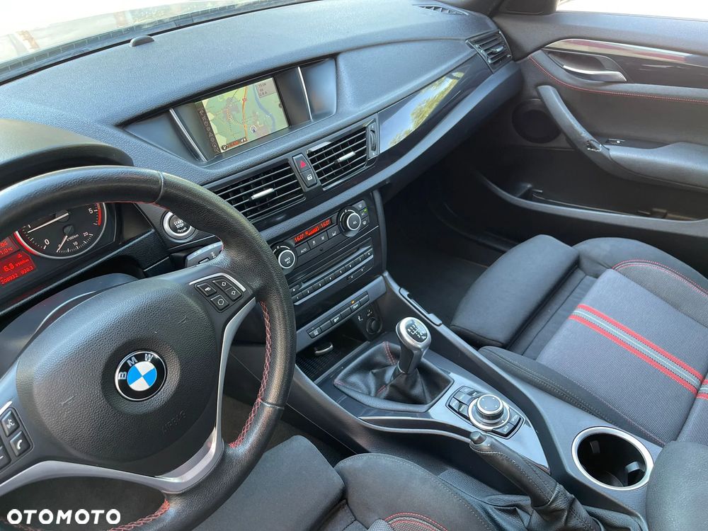 BMW X1 sDrive16d xLine - 14