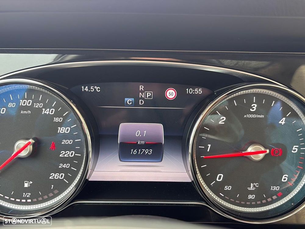 Mercedes-Benz E 220 d Avantgarde - 11