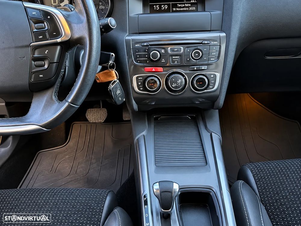 Citroën C4 1.6 e-HDi Exclusive J17 CMP6 - 13