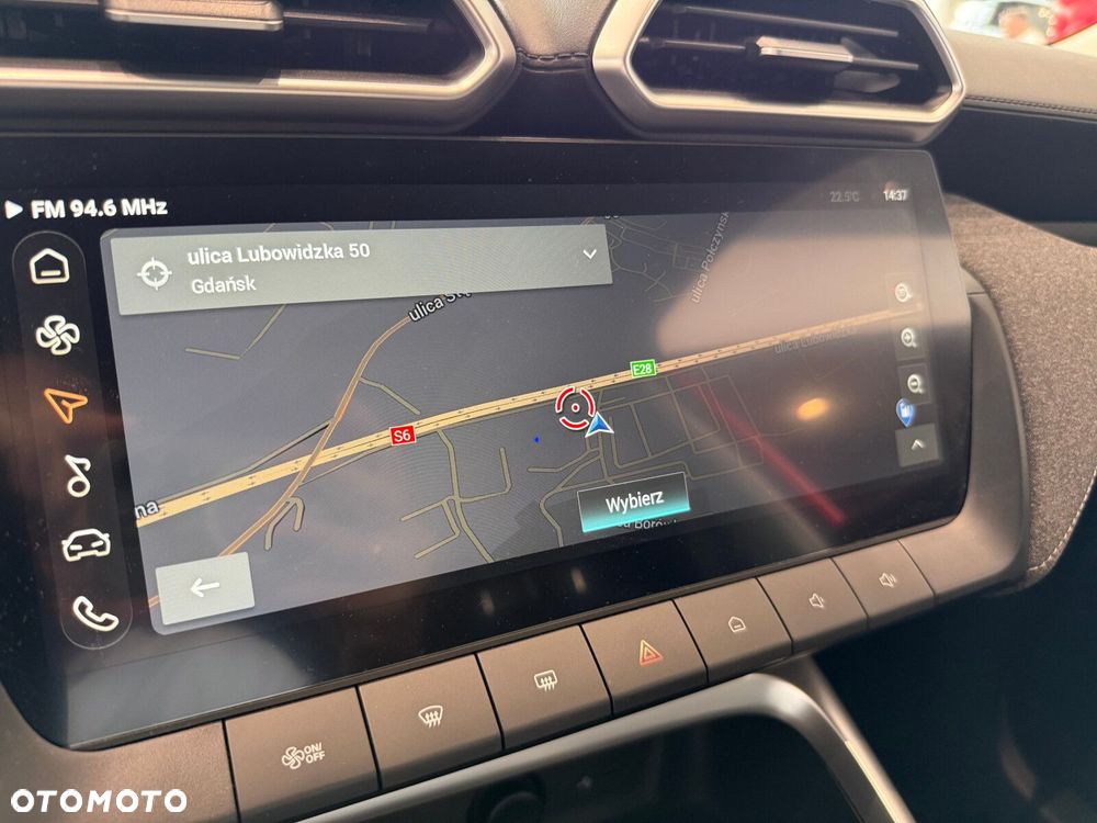 MG ZS Hybrid+ - 20