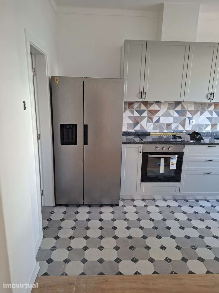 APARTAMENTO T3 no Cacém TODO RENOVADO - Grande imagem: 3/9