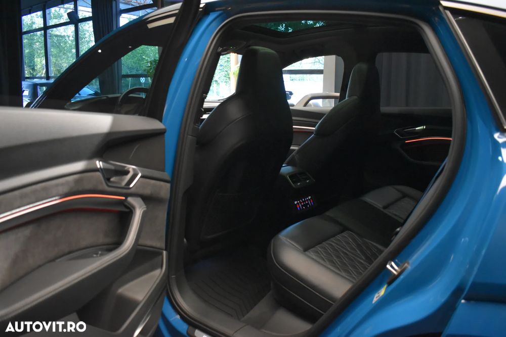 Audi e-tron Sportback - 9