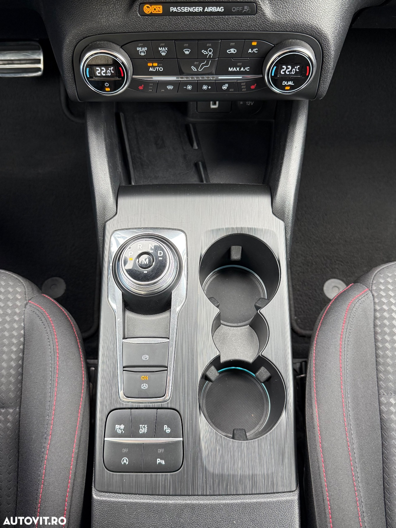 Ford Focus Turnier 1.5 EcoBlue Start-Stopp-System Aut. ST-LINE - 18