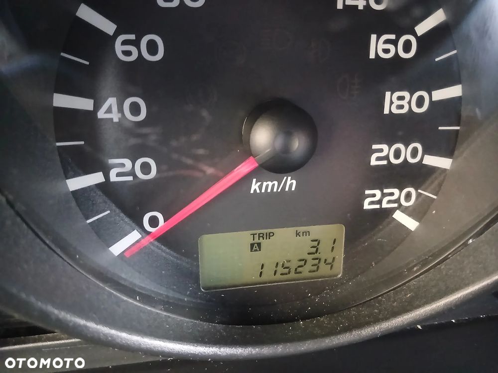 Mitsubishi Colt 1.3 Inform Edition Gold - 13