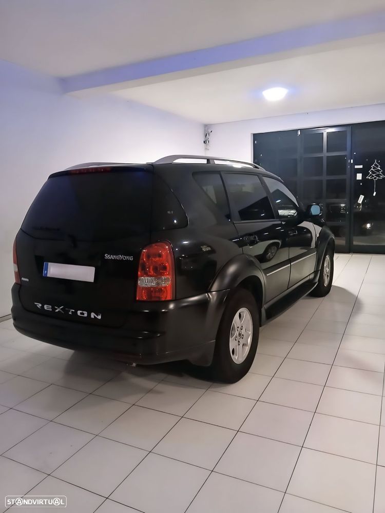 SsangYong Rexton 2.7 Xdi Limited Aut. - 3