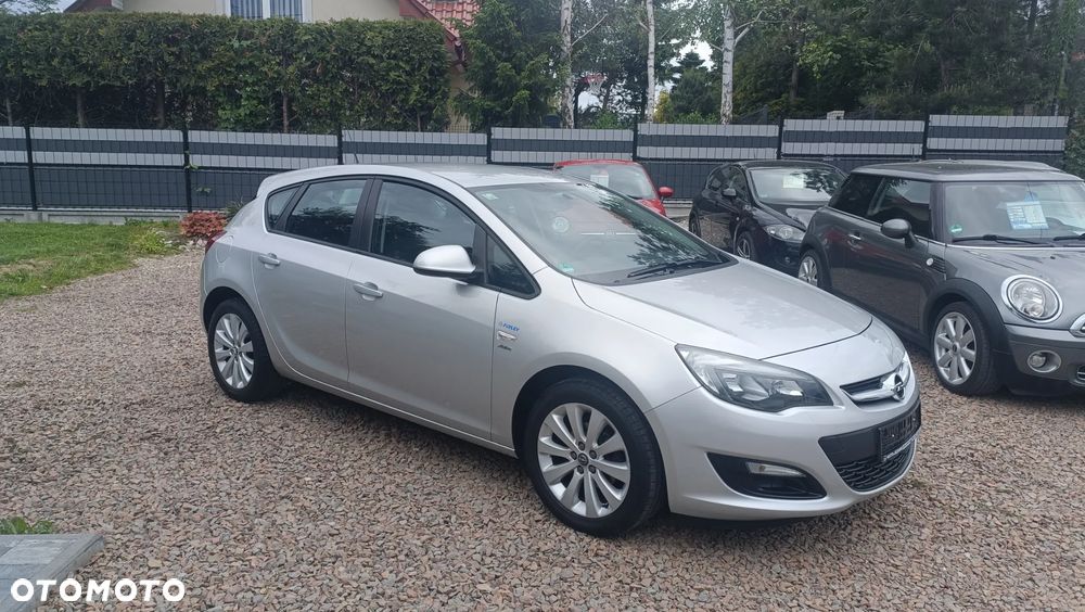 Opel Astra - 16