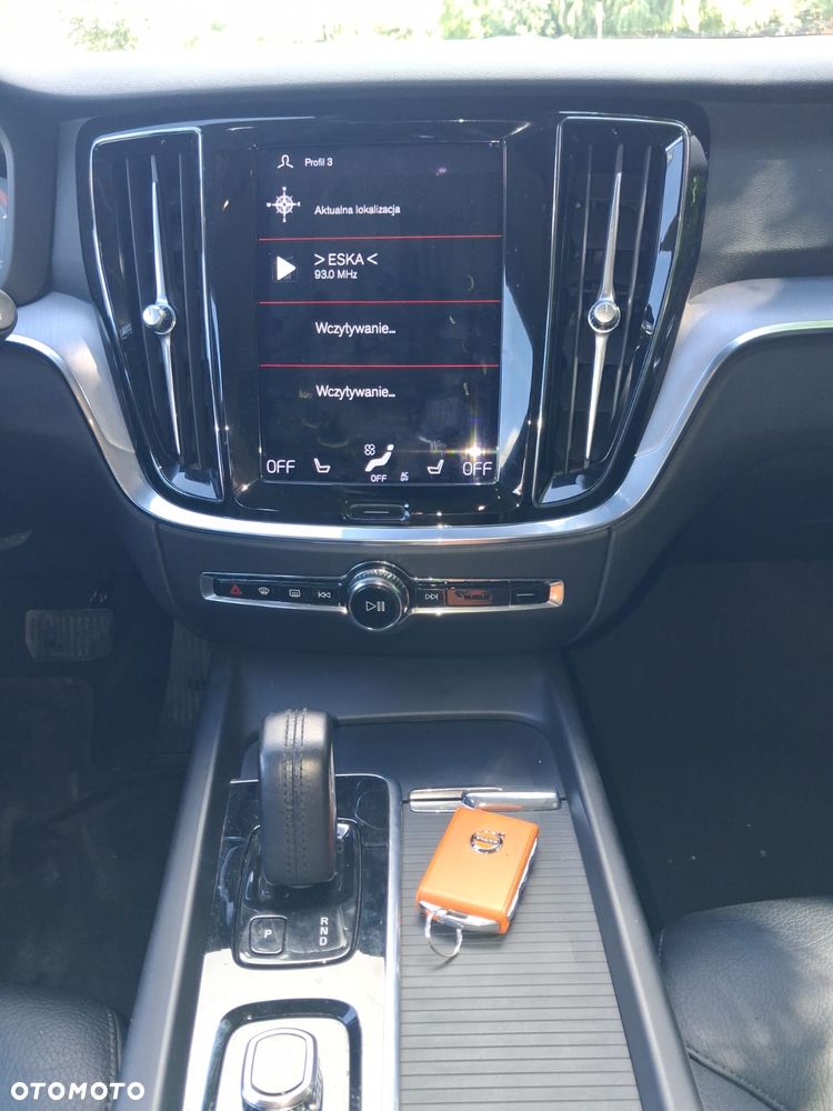 Volvo V60 B3 B Essential - 18