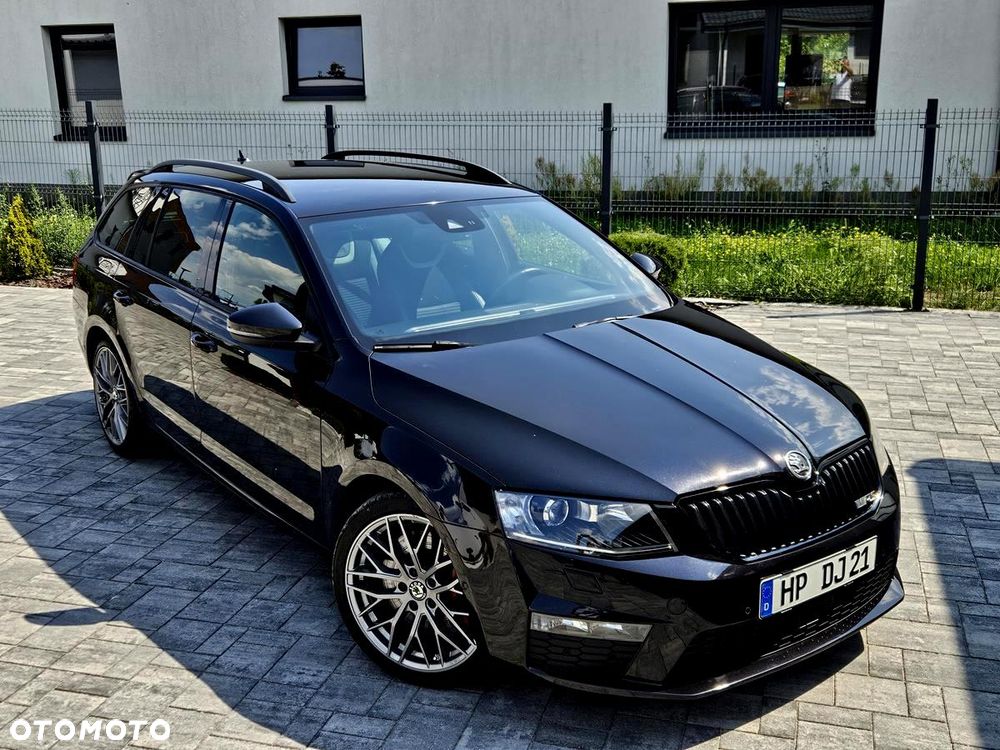 Skoda Octavia 2.0 TDI DSG RS - 18