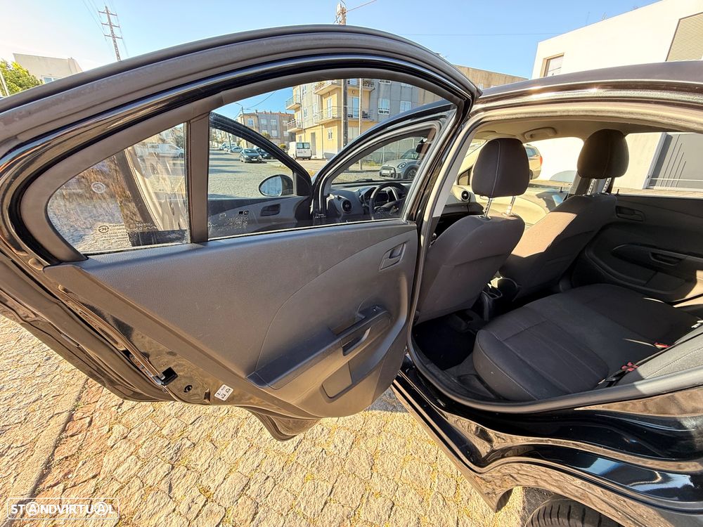 Chevrolet Aveo 1.2 LT Bi-Fuel - 4