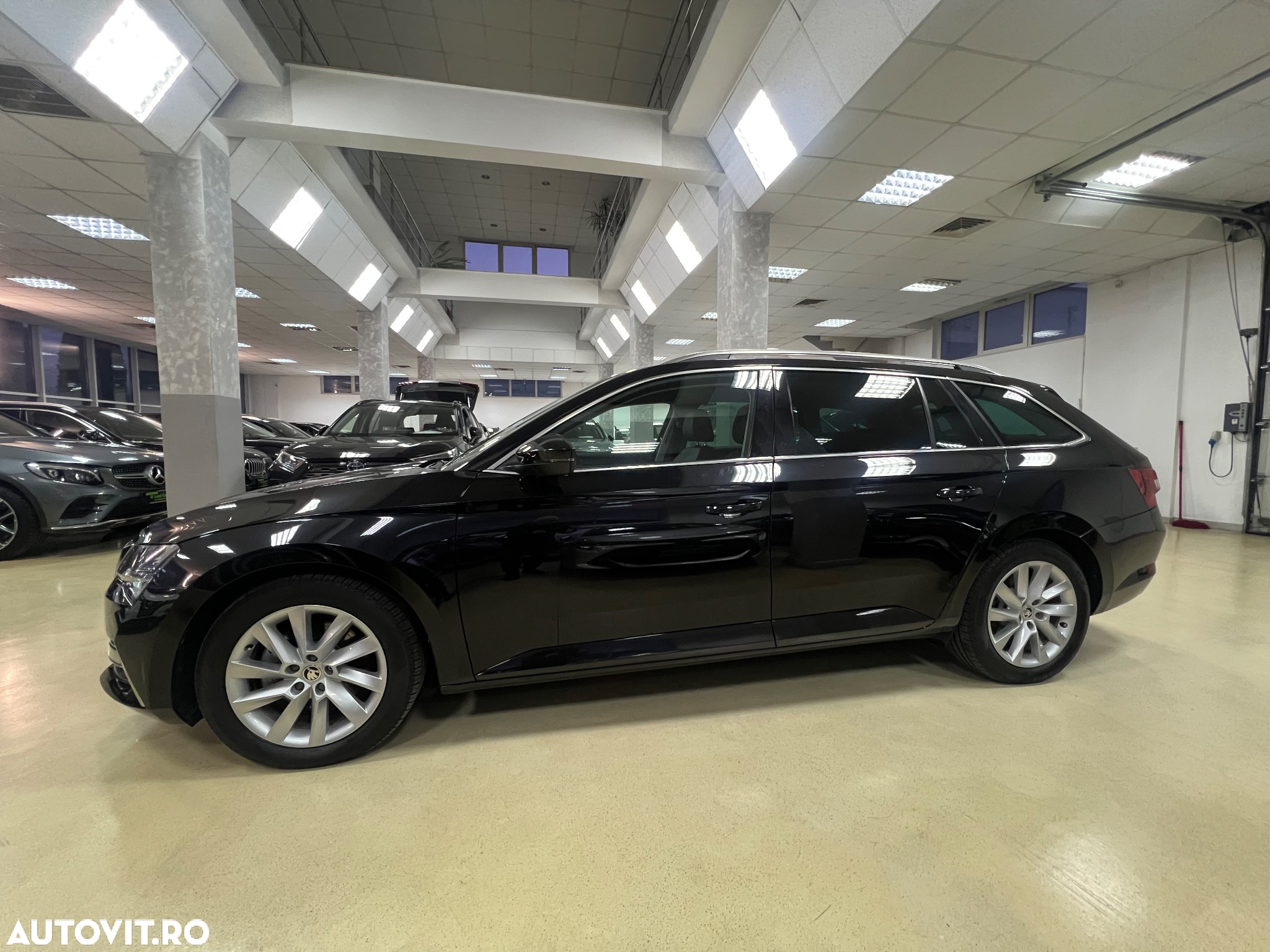 Skoda Superb Combi 1.4 TSI PHEV Style - 14