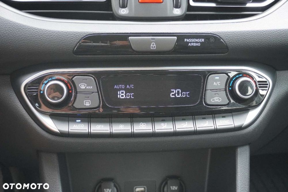 Hyundai i30 - 16