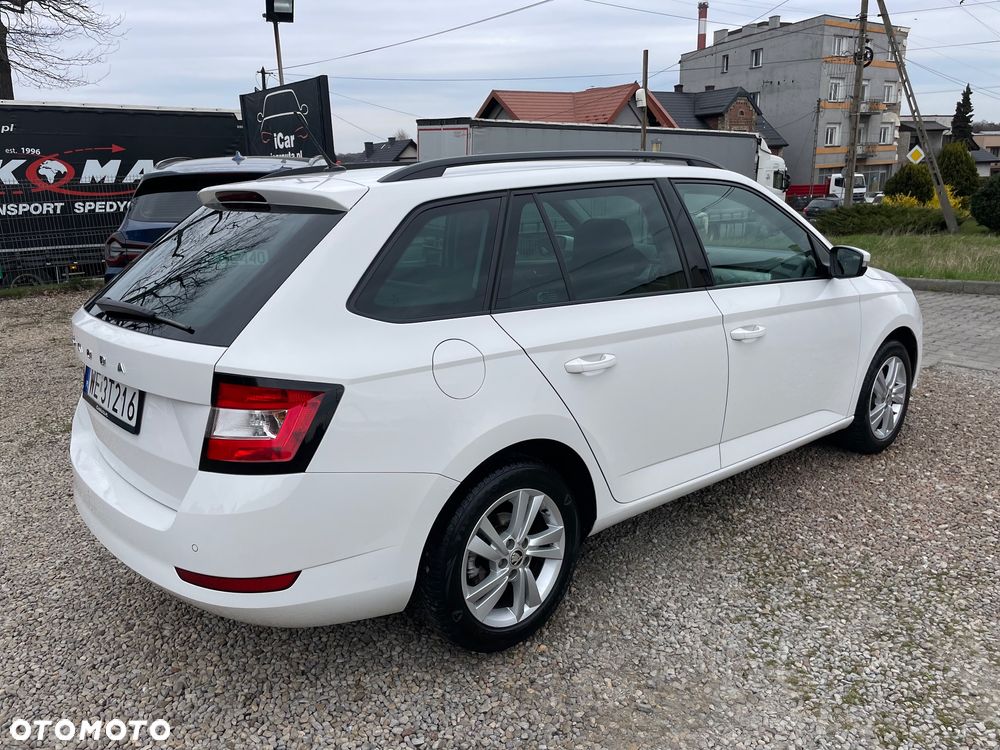 Skoda Fabia 1.0 TSI Ambition - 11