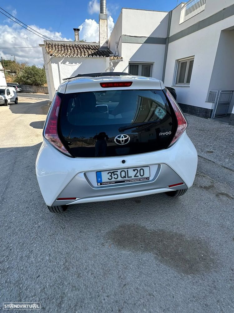 Toyota Aygo 2015 photo 3