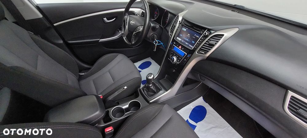 Hyundai i30 1.6 CRDi BlueDrive Comfort - 31