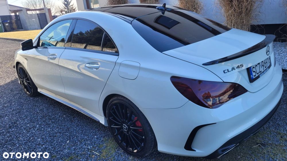 Mercedes-Benz CLA 45 AMG 4Matic 7G-DCT - 17