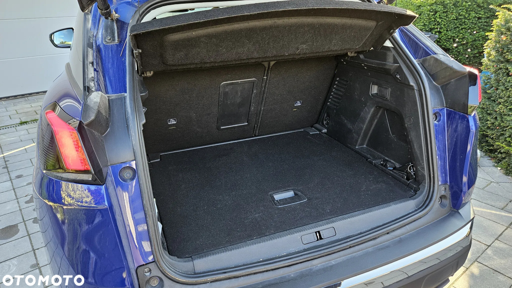 Peugeot 3008 1.2 PureTech GPF Allure S&S EAT8 - 10