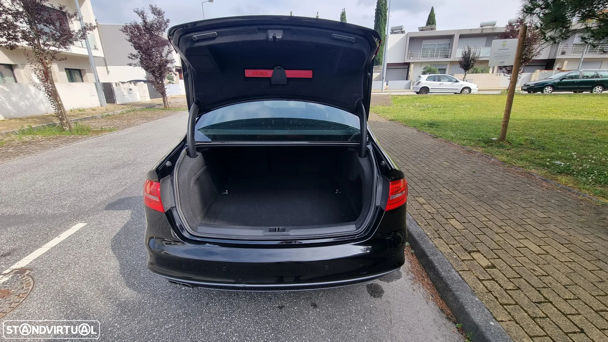 Audi A4 2.0 TDI multitronic S-line - 11