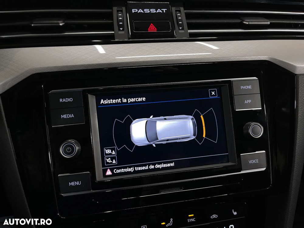 VOLKSWAGEN Passat 2022 — imagine 15