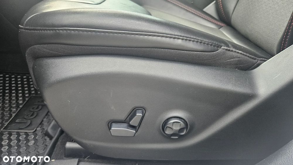Jeep Cherokee 3.2 V6 Pentastar Active Drive Lock Autom Trailhawk - 17