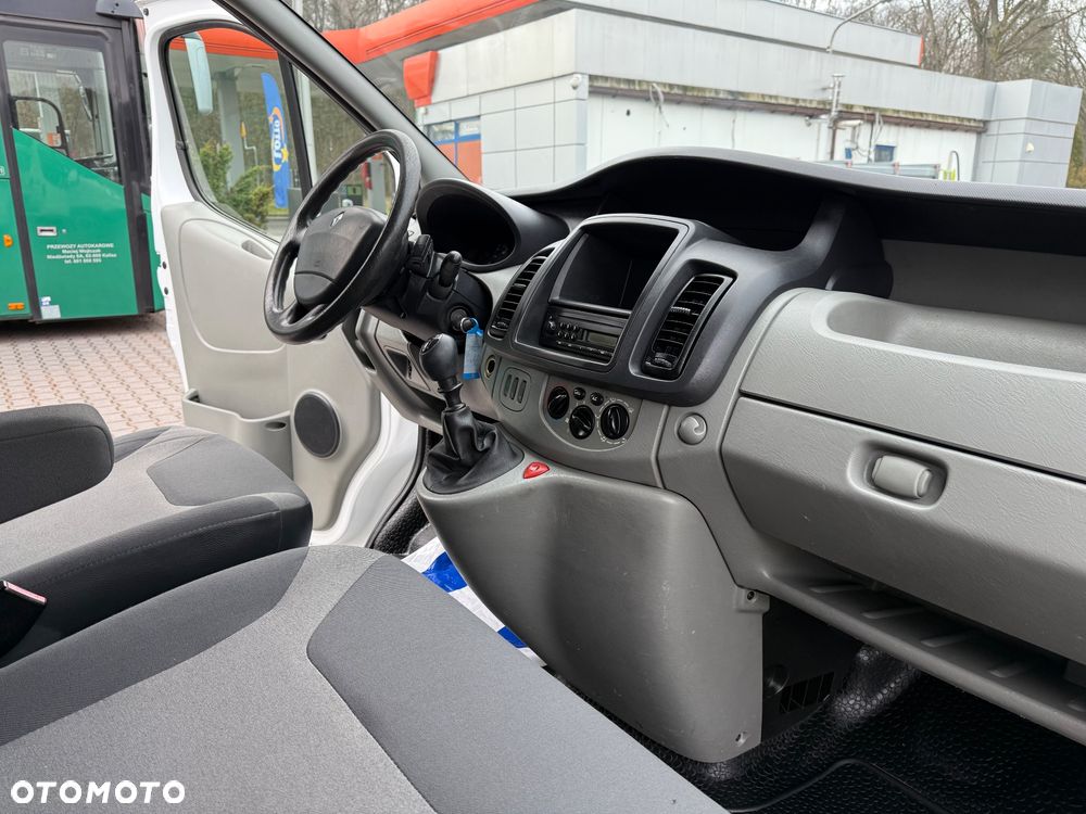 Renault Trafic - 11