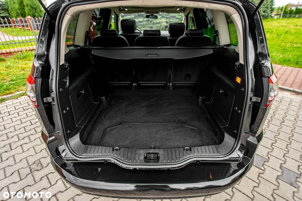 Ford S-Max 2.0 TDCi DPF Titanium - 19