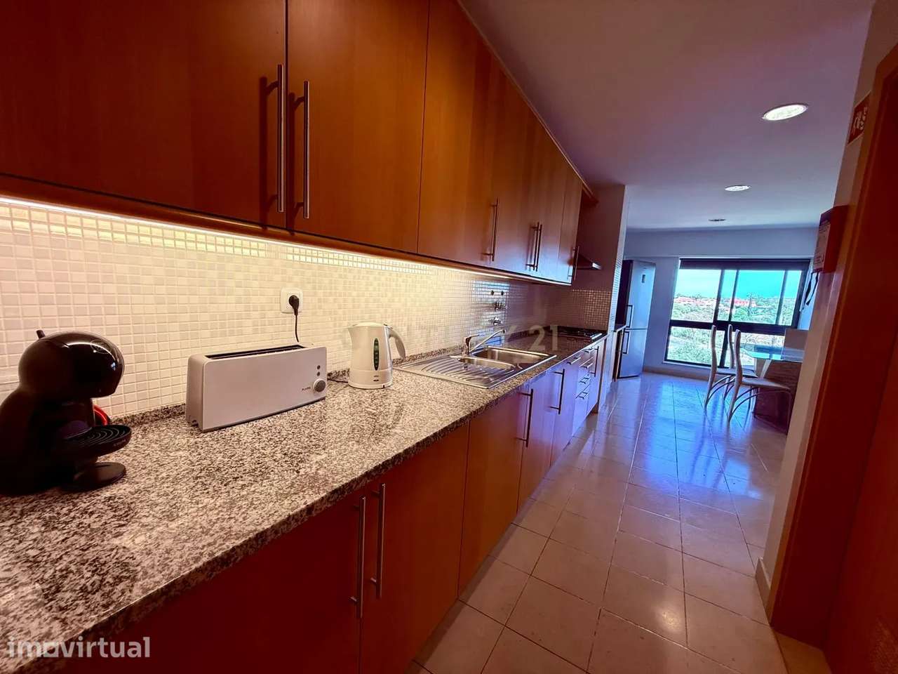 Apartamento T3 para arrendamento anual na Urbanização da Corcovada, em - Grande imagem: 3/20