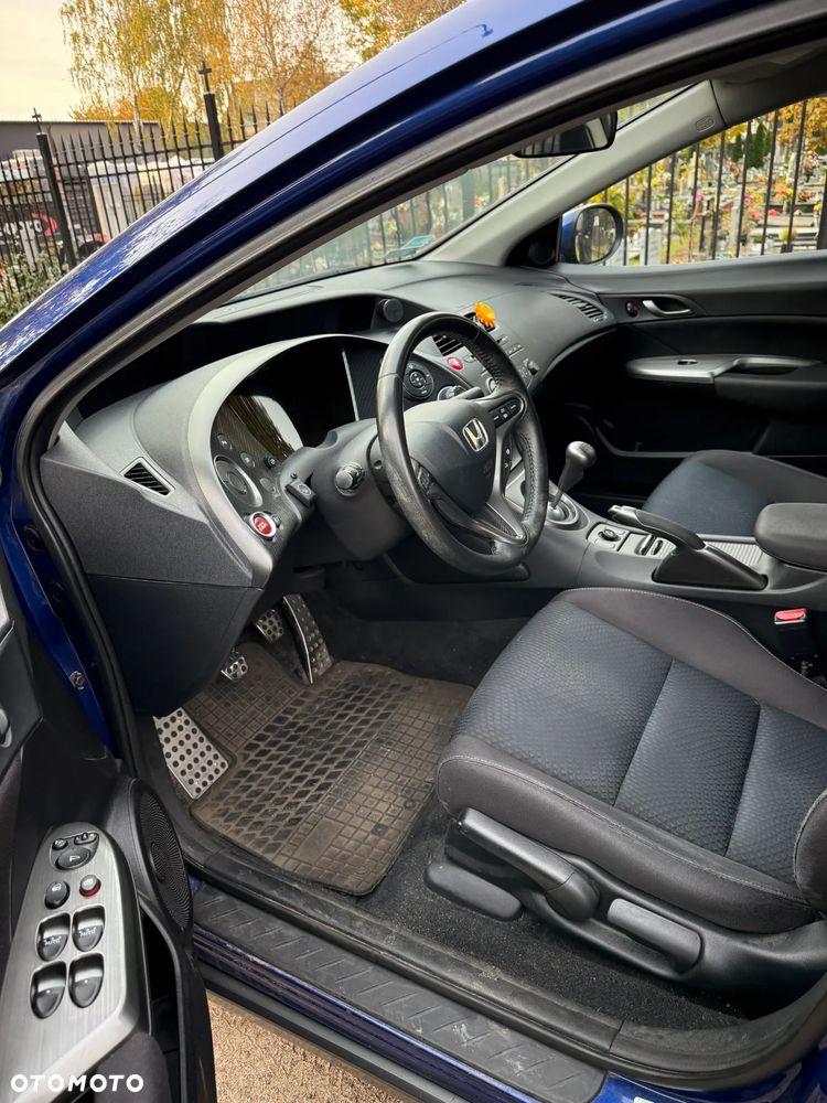 Honda Civic 1.8i-VTEC Sport - 10