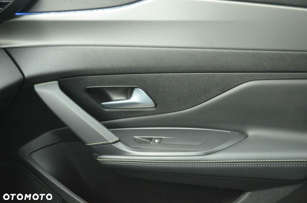 Peugeot 308 BlueHDi 130 EAT8 GT - 33