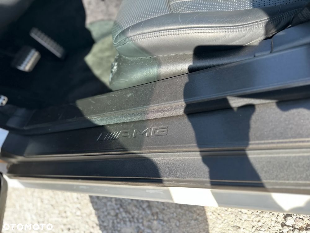 Mercedes-Benz SL 63 AMG SPEEDSHIFT MCT - 16