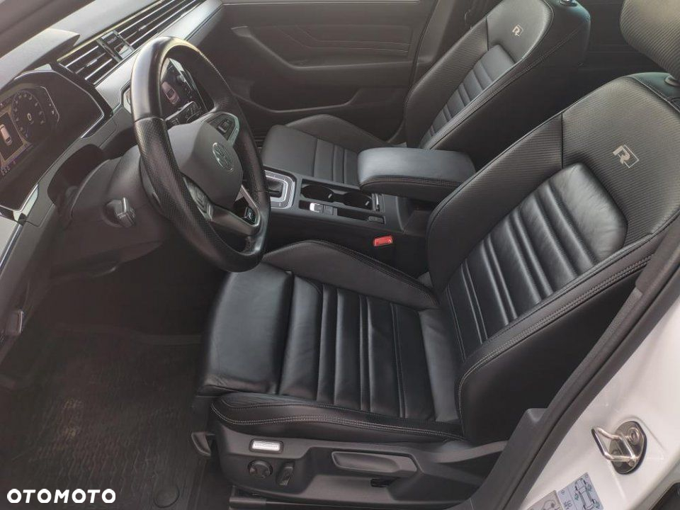 Volkswagen Passat - 15