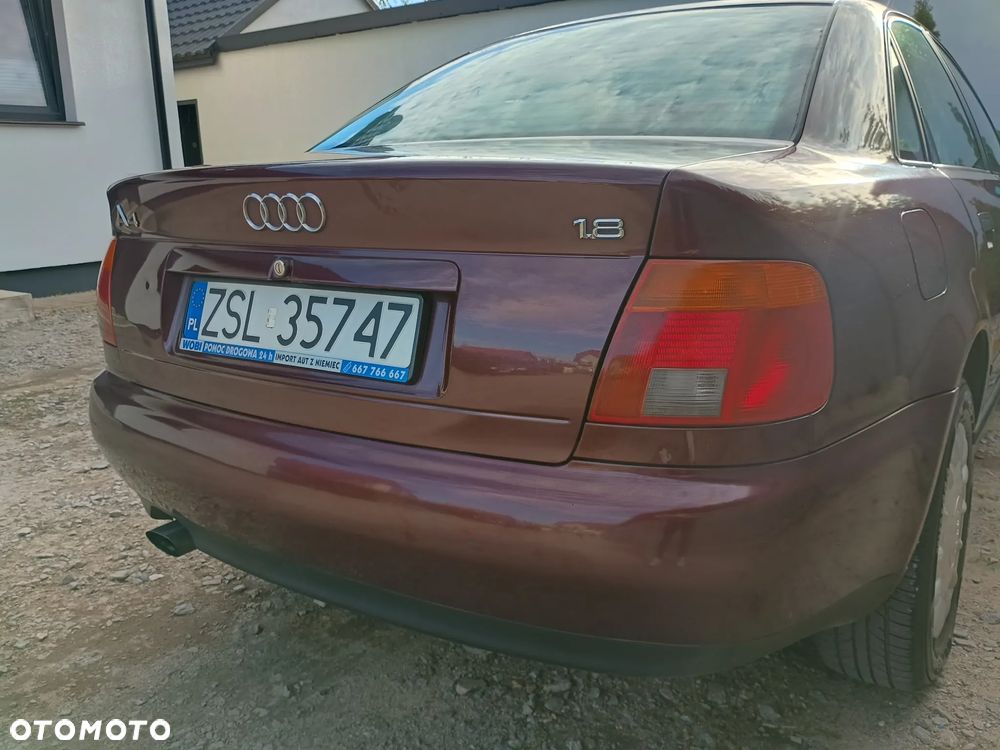 Audi A4 Limousine 1.8 - 31