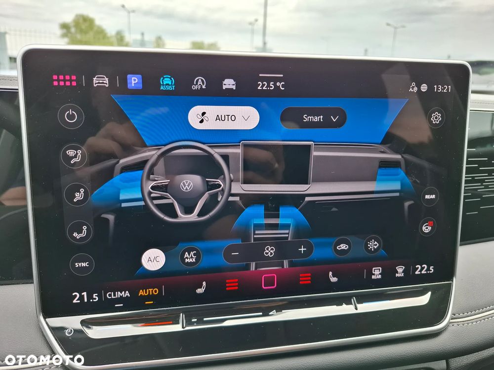 Volkswagen Tiguan 1.5 eTSI Elegance DSG - 25