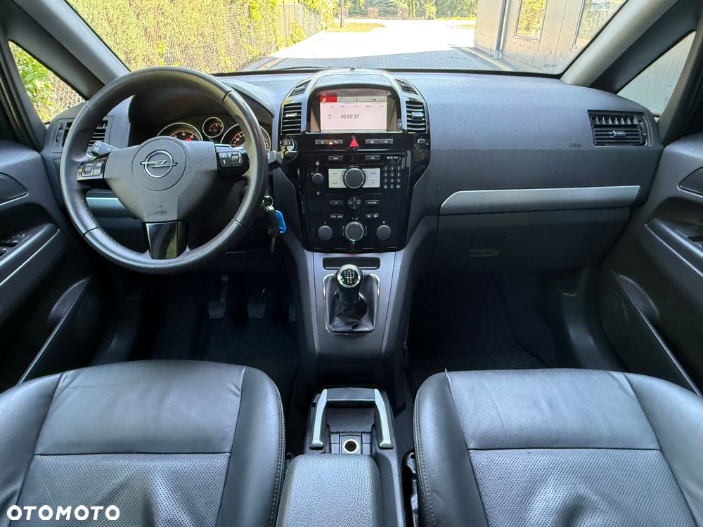 Opel Zafira 1.8 Innovation 110 Jahre - 31